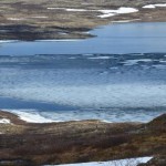 Litj- hiåsjøen var fortsatt delvis islagt i helga som var.